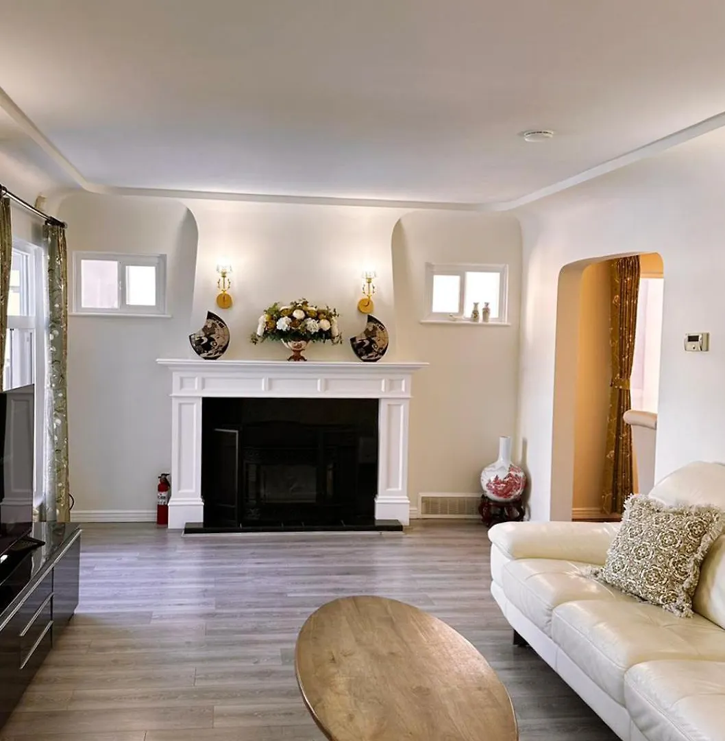 Elmshade Villa In Vancouver South Canada